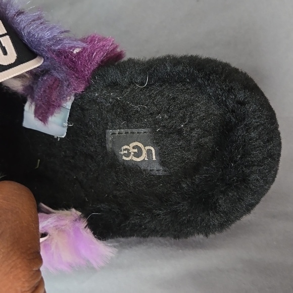 UGG Multicolor Fluffy Slippers - Picture 6 of 10